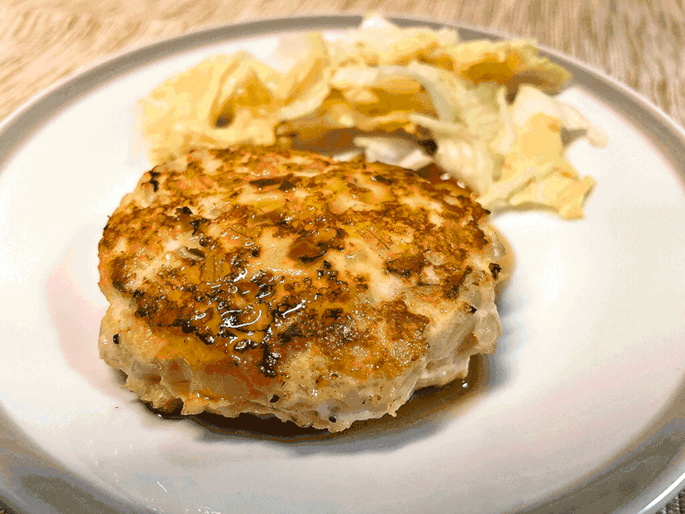 鶏ひき肉のもち麦豆腐ハンバーグ